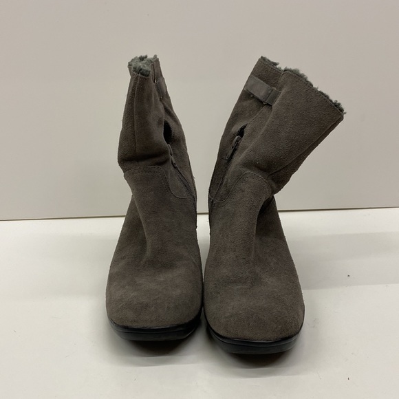 Clark grey boots - Picture 2 of 8